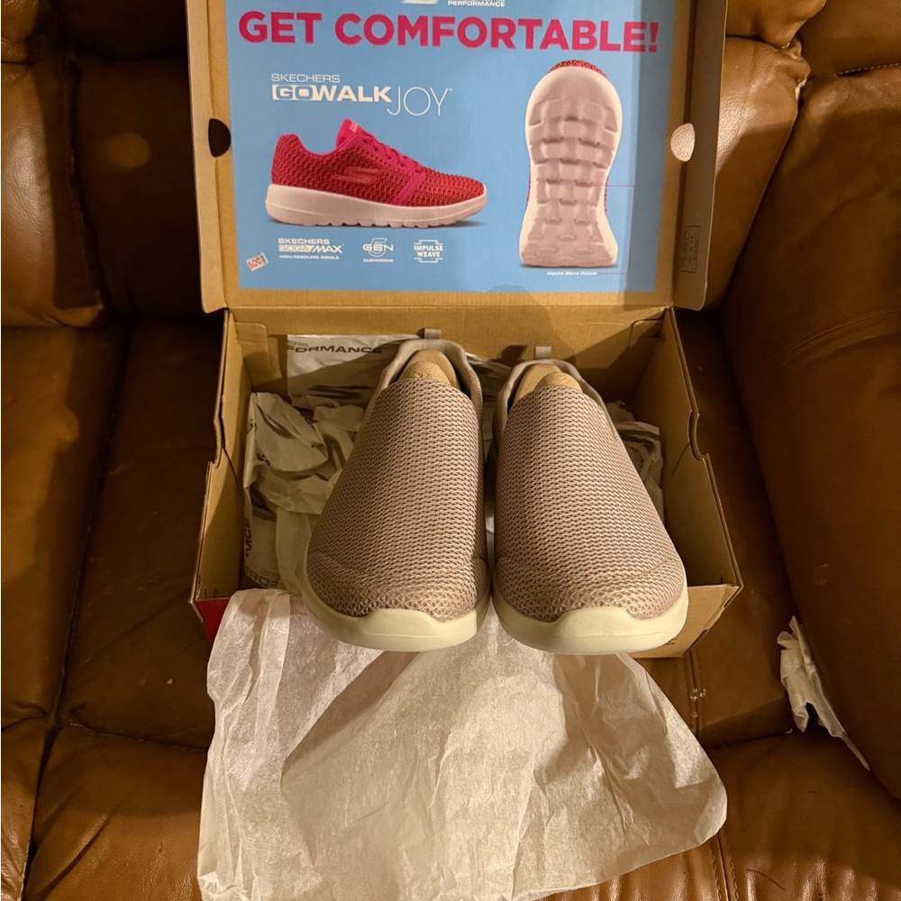 Skechers Go Walk Joy Light Pink Slip-Ons